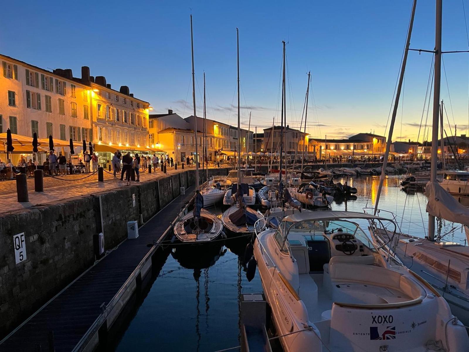 Maison De Vacances Entiere A 10 Mn De La Rochelle Dompierre-sur-Mer Exterior photo
